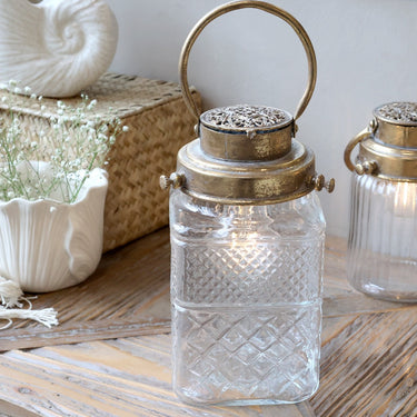 Antiikkimessingin sävyinen tallilyhty polttimolla | Ø12 x 23 cm | French Stable Lantern-Chic Antique-Sasu’s sisustus- ja huonekaluliike