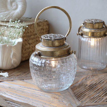 Antiikkimessingin sävyinen tallilyhty polttimolla | Ø15 x 17 cm | French Stable Lantern-Chic Antique-Sasu’s sisustus- ja huonekaluliike