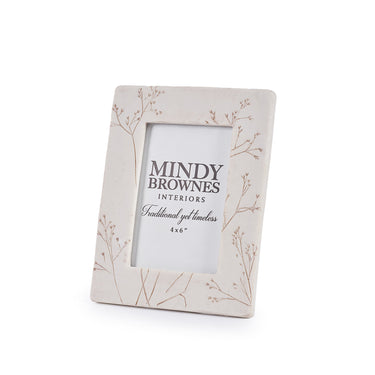 Beige valokuvakehys kymppi kuvalle | 16 x 1,5 x 21 cm | Meadow-Mindy Brownes-Sasu’s sisustus- ja huonekaluliike