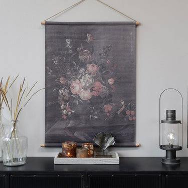 Harmaasävyinen kukkakuvioinen sisustustaulu tekstiiliä | 76 x 97 cm-Chic Antique-Sasu’s sisustus- ja huonekaluliike