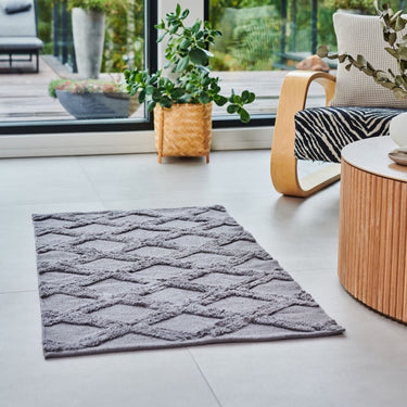 Kylpyhuoneen matto graniitinharmaa kierrätyspuuvillaa | 70 x 120 cm | Serene-Luin Living-Sasu’s sisustus- ja huonekaluliike