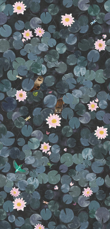 Lily Pads Hicks' Blue | non-woven tapetti | In the Garden