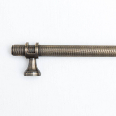 Klassinen lankavedin messinkiä kuvioitu pinta | Antiikkimessinki | Ø1,2 x 3,5 cm x 17 cm | Knurled-Brass bee-Sasu’s sisustus- ja huonekaluliike