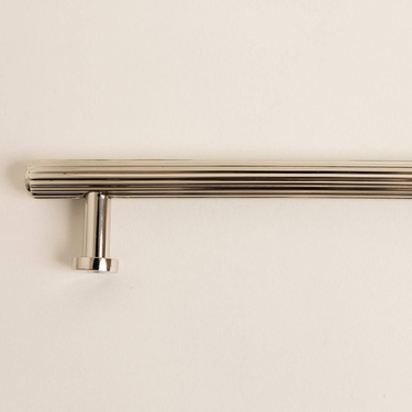 Moderni uritettu lankavedin messinkiä | Nikkeli | Ø1,2 x 3,5 x 17 cm | Knurled-Brass bee-Sasu’s sisustus- ja huonekaluliike
