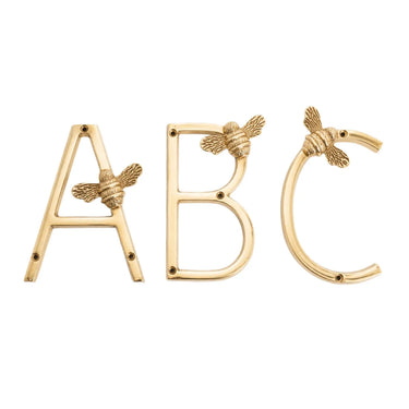 Messinkiset talokirjaimet ABC | Kiillotettu messinki | Korkeus 13 cm-Brass bee-Sasu’s sisustus- ja huonekaluliike