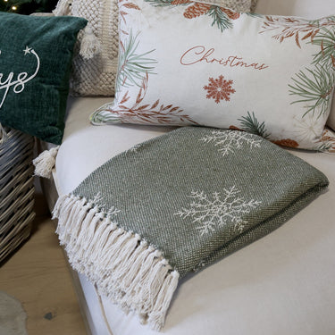 Aix Throw of surplus yarn w. ice crystals L150/W130 cm olive