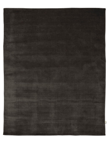 Pehmeä 2 cm paksu hiilenmusta villamatto | 250 x 350 cm | Solid Charcoal-Classic Collection-Sasu’s sisustus- ja huonekaluliike