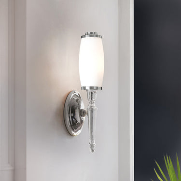 Seinävalaisin kiillotettu kromi | Kylpyhuoneeseen | 10 x 11 x 40 cm | Dryden | (IP44)-Elstead Lighting-Sasu’s sisustus- ja huonekaluliike