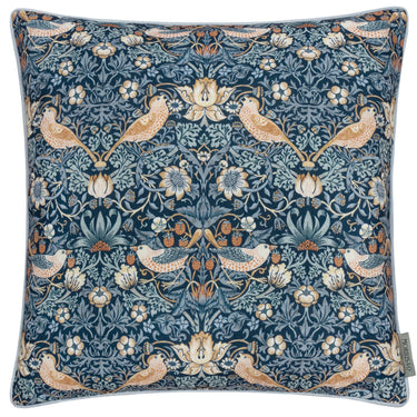 Sininen sisustustyynyliina | Myös ulkokäyttöön | 50 x 50 cm | William Morris The Strawberry Thief-Riva Home-Sasu’s sisustus- ja huonekaluliike