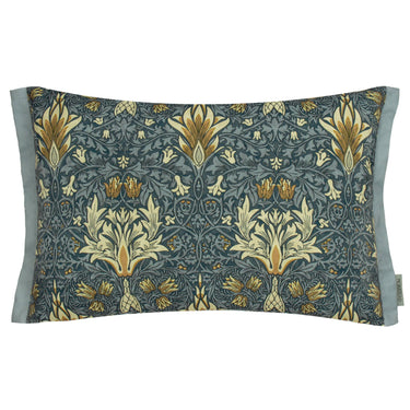 Sisustustyyny indigonsininen | Myös ulkokäyttöön | 60 x 40 cm | William Morris Snakehead-Morris & Co. / Riva Home-Sasu’s sisustus- ja huonekaluliike