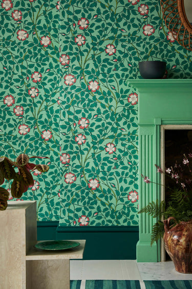 Briar Rose Green Verditer | non-woven tapetti | National Trust Papers III