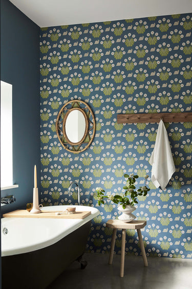 Burges Snail Juniper | non-woven tapetti | National Trust Papers II
