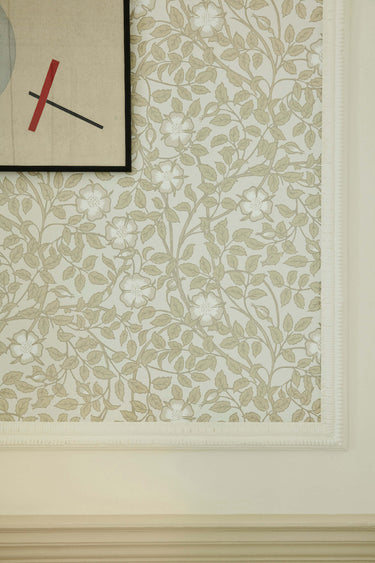 Briar Rose Green Stone | non-woven wallpaper | National Trust Papers III