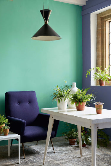 Seinämaalit Green Verditer ja Pale Lupin