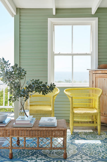 Kattomaali Slaked Lime, seinämaali Aquamarine Deep, kalustemaali Indian Yellow