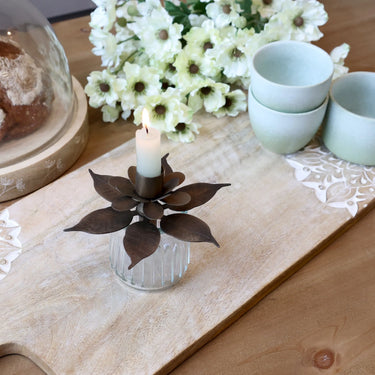 Candleholder w. flower H9/D13 cm brass