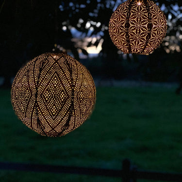 Kullansävyinen aurinkokennolyhty | Ø30 x 28,9 cm | Bazaar Round
