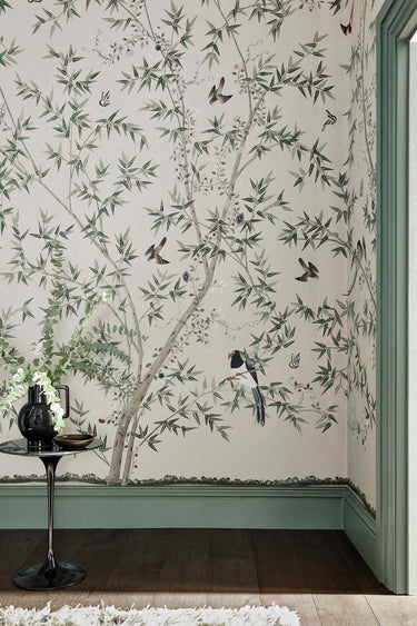 Belton Scenic Oyster | non-woven tapetti | National Trust Papers