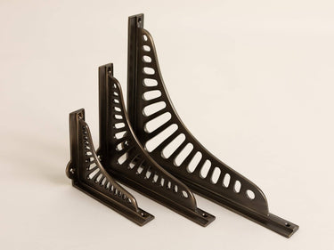 Brass shelf bracket | Antique brass | 12.4 x 10.3 cm | Sunrise