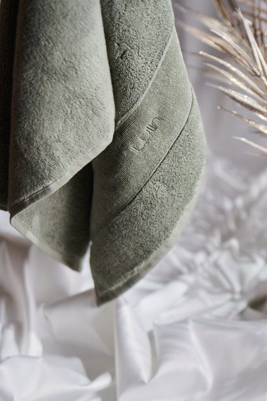 Käsipyyhe Ash Green | 50 x 80 cm | Organic Elegance