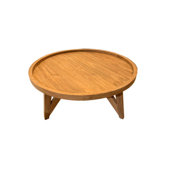 Kierrätystiikkinen puunvärinen pöytä puujaloilla | ⌀60x 35 cm | Levian