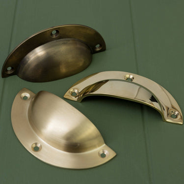 Cup handle brass | Matt brass | 9.8 x 2 x 4.7 cm | Victorian