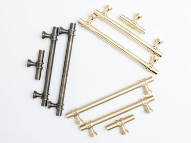 Classic T-handle brass | Antique brass | Ø1.2 x 3 x 6.4 cm | Plain