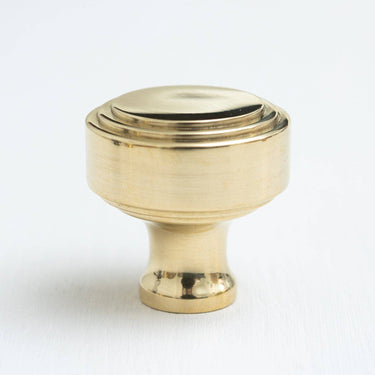 Brass stepped knob pull | Polished brass | Ø 3 x 3 cm | Stepped Design
