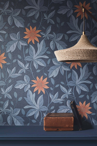 Monroe Night Flower | non-woven tapetti | Archive Trails II