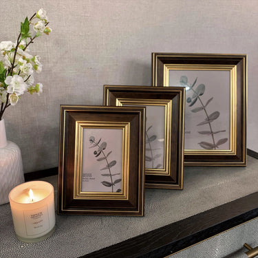 Black photo frame 20.3 x 25.4cm for picture | 27 x 2 x 32 cm | Dara