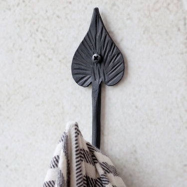 Iron coat hook | Black | 4 x 4 x 11 cm