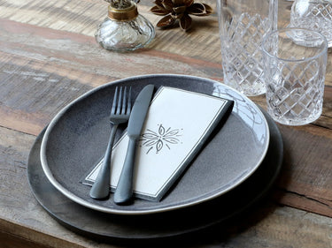 Napkin w. flower L20/W10 cm french grey