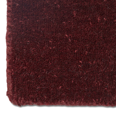 Pehmeä 2 cm paksu viininpunainen villamatto | Solid Burgundy
