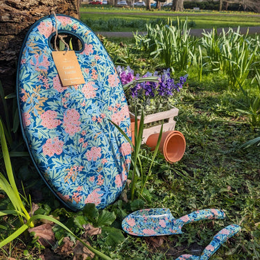 Polvipehmuste ja -suoja puutarhaan sini-puna-vihreä | William Morris Jasmine