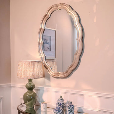 Round mirror with gold-tone frame | ⌀80 x 2 cm | Beth
