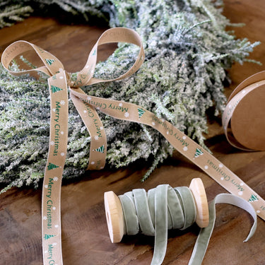 Ribbon w. Merry Christmas L5 m/W1.5 cm latte