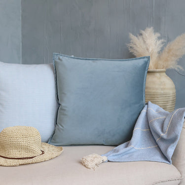 Aix Pillowcase in velour L50/W50 cm ocean